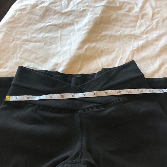 ✨Lululemon Astro crop 043   - Picture 6 of 6